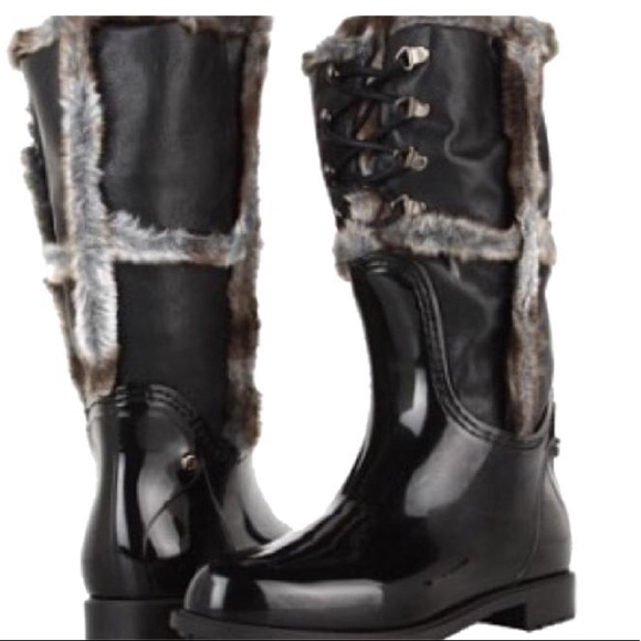 Stuart Weitzman Shoes - Stuart Weizman patent leather rain boots